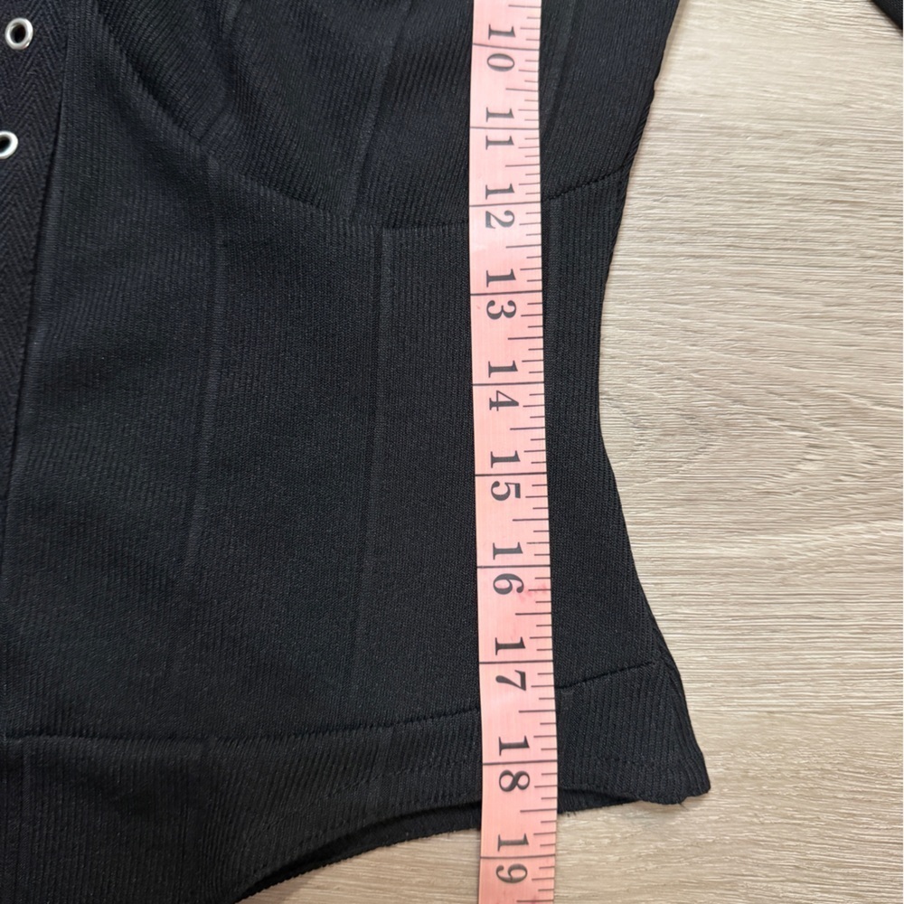 PrettyLittleThing Black Ribbed Bodysuit - Picture 10 of 10